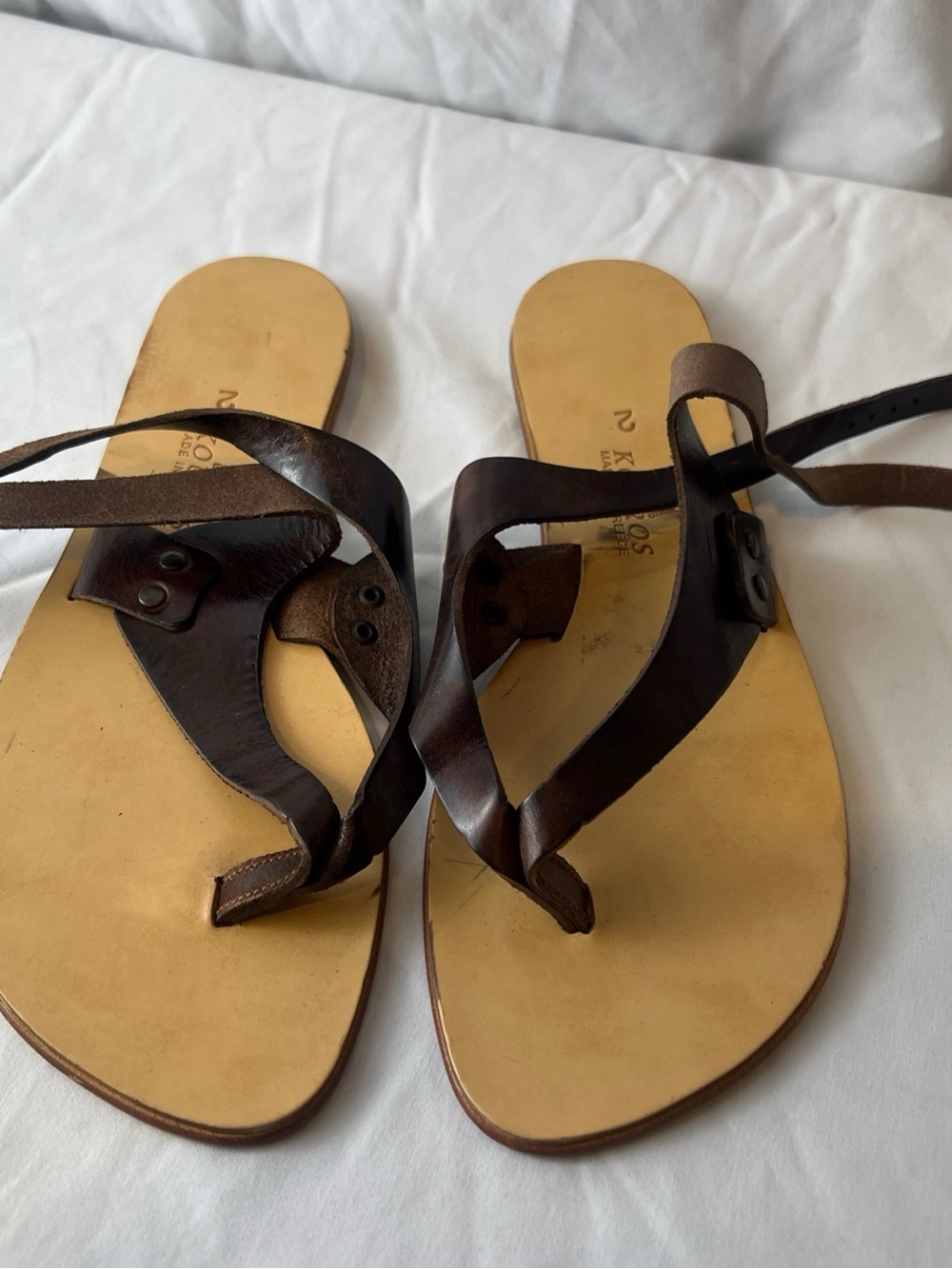Leather Brown Women’s Toe-Loop Sandals